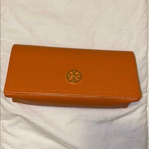 Tory Burch - Case for Sunglasses